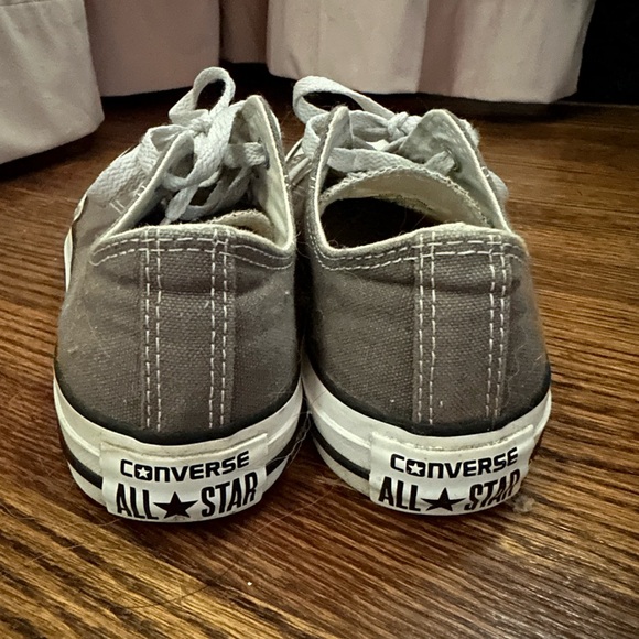 Converse All Stars Chuck Taylor Size kids 5.5 (also fits women’s 6.5) - Picture 2 of 6